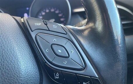 Toyota C-HR I рестайлинг, 2018 год, 1 560 000 рублей, 12 фотография