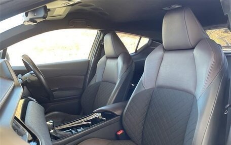 Toyota C-HR I рестайлинг, 2018 год, 1 560 000 рублей, 24 фотография