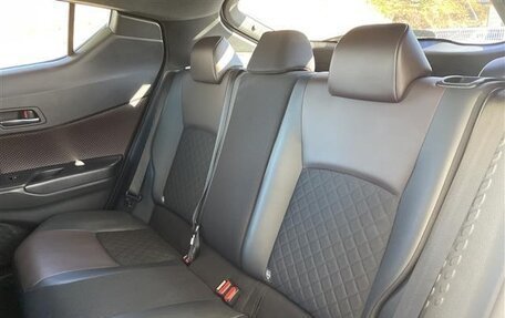 Toyota C-HR I рестайлинг, 2018 год, 1 560 000 рублей, 25 фотография