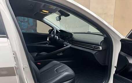 Hyundai Elantra, 2023 год, 1 351 153 рублей, 8 фотография