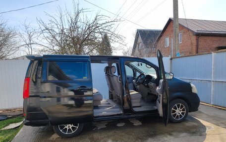 Nissan Serena II, 2001 год, 520 000 рублей, 4 фотография