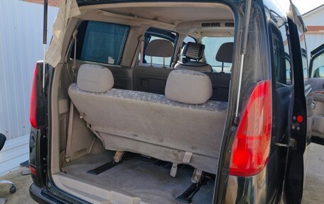 Nissan Serena II, 2001 год, 520 000 рублей, 10 фотография