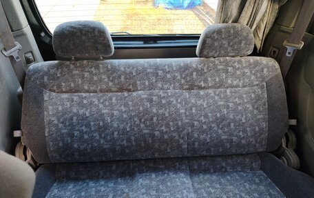 Nissan Serena II, 2001 год, 520 000 рублей, 11 фотография