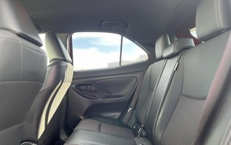 Toyota Yaris Cross, 2023 год, 1 730 333 рублей, 11 фотография