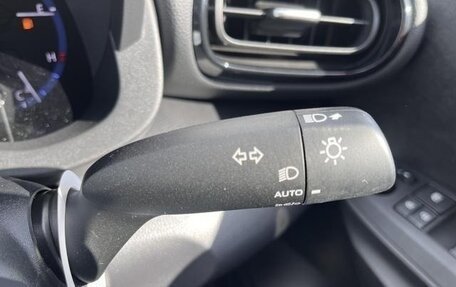 Toyota Yaris Cross, 2023 год, 1 730 333 рублей, 18 фотография