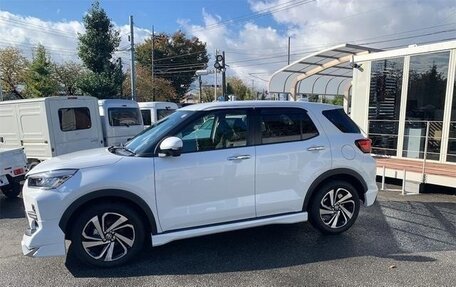 Toyota Raize I, 2023 год, 1 290 000 рублей, 9 фотография