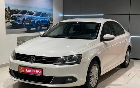 Volkswagen Jetta VI, 2013 год, 988 000 рублей, 1 фотография