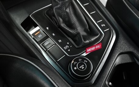 Volkswagen Tiguan II, 2018 год, 2 099 000 рублей, 8 фотография