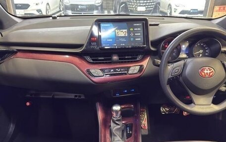 Toyota C-HR I рестайлинг, 2021 год, 1 867 153 рублей, 14 фотография