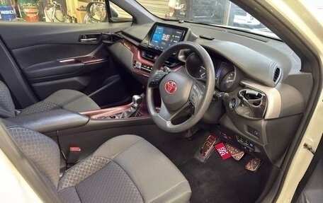 Toyota C-HR I рестайлинг, 2021 год, 1 867 153 рублей, 9 фотография