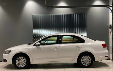 Volkswagen Jetta VI, 2013 год, 988 000 рублей, 2 фотография