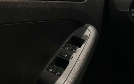 Volkswagen Jetta VI, 2013 год, 988 000 рублей, 14 фотография