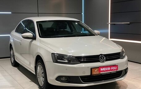 Volkswagen Jetta VI, 2013 год, 988 000 рублей, 7 фотография