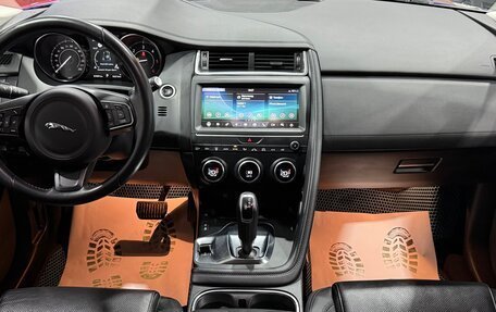 Jaguar E-Pace, 2019 год, 3 600 000 рублей, 9 фотография