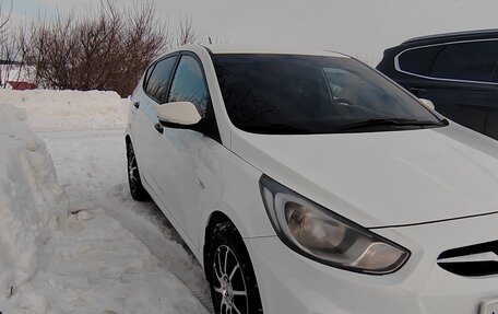 Hyundai Solaris II рестайлинг, 2014 год, 820 000 рублей, 2 фотография