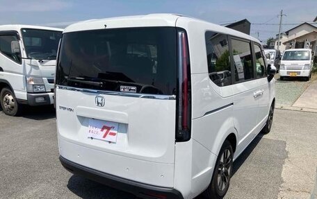 Honda Stepwgn, 2023 год, 2 335 153 рублей, 3 фотография