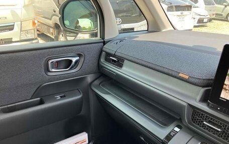 Honda Stepwgn, 2023 год, 2 335 153 рублей, 19 фотография