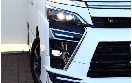 Toyota Voxy III, 2021 год, 1 770 000 рублей, 5 фотография