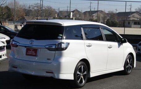 Toyota Wish II, 2017 год, 990 000 рублей, 6 фотография