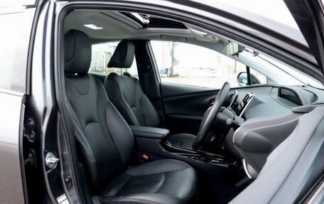 Toyota Prius IV XW50, 2020 год, 1 642 000 рублей, 9 фотография