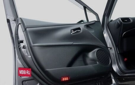 Toyota Prius IV XW50, 2020 год, 1 642 000 рублей, 8 фотография