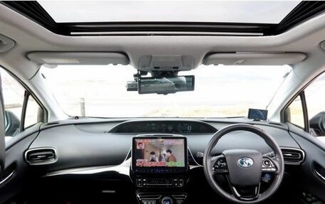 Toyota Prius IV XW50, 2020 год, 1 642 000 рублей, 11 фотография