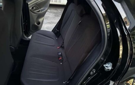 Toyota Yaris, 2020 год, 784 000 рублей, 15 фотография