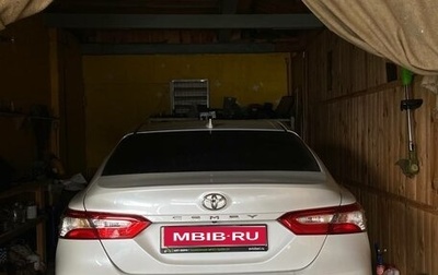 Toyota Camry, 2018 год, 1 850 000 рублей, 1 фотография