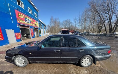 Mercedes-Benz E-Класс, 1996 год, 450 000 рублей, 7 фотография