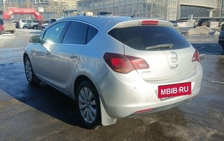 Opel Astra J, 2012 год, 725 000 рублей, 3 фотография