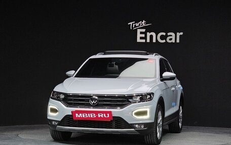 Volkswagen T-Roc I, 2022 год, 2 150 000 рублей, 3 фотография