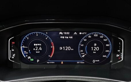 Volkswagen T-Roc I, 2022 год, 2 150 000 рублей, 9 фотография