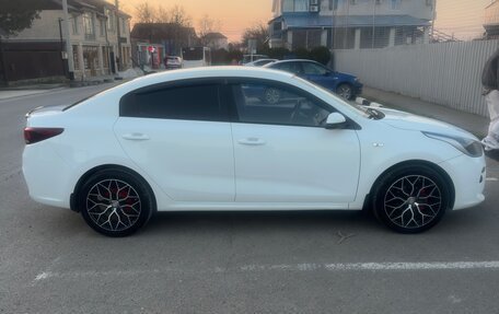 KIA Rio IV, 2017 год, 1 600 000 рублей, 2 фотография