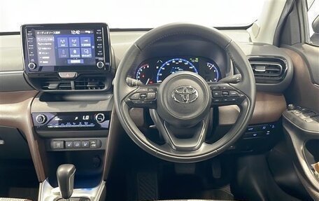 Toyota Yaris Cross, 2021 год, 1 486 000 рублей, 12 фотография