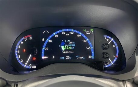 Toyota Yaris Cross, 2021 год, 1 486 000 рублей, 14 фотография