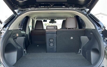 Toyota Yaris Cross, 2021 год, 1 486 000 рублей, 25 фотография