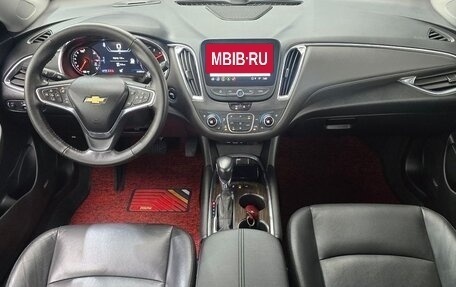 Chevrolet Malibu IX, 2022 год, 1 635 000 рублей, 5 фотография