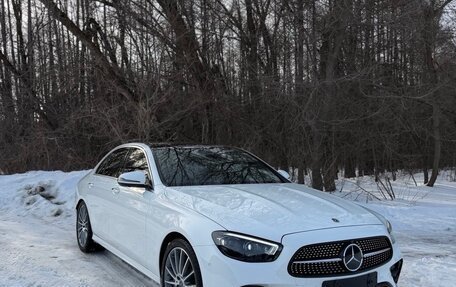 Mercedes-Benz E-Класс, 2020 год, 5 500 000 рублей, 3 фотография