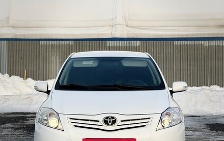 Toyota Auris II, 2012 год, 1 090 000 рублей, 2 фотография