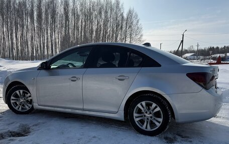 Chevrolet Cruze II, 2011 год, 580 000 рублей, 3 фотография