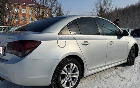 Chevrolet Cruze II, 2011 год, 580 000 рублей, 5 фотография