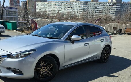 Mazda Axela, 2018 год, 1 300 000 рублей, 2 фотография