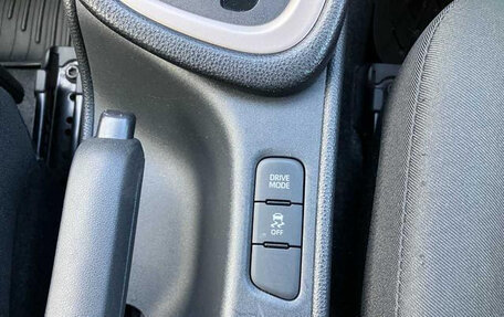 Toyota Yaris, 2021 год, 1 126 000 рублей, 18 фотография