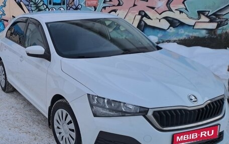 Skoda Rapid II, 2021 год, 1 800 000 рублей, 1 фотография