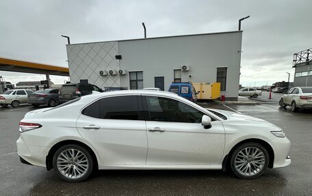 Toyota Camry, 2020 год, 2 350 000 рублей, 4 фотография