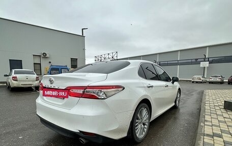 Toyota Camry, 2020 год, 2 350 000 рублей, 2 фотография