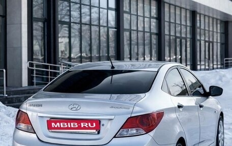 Hyundai Solaris II рестайлинг, 2012 год, 545 000 рублей, 5 фотография