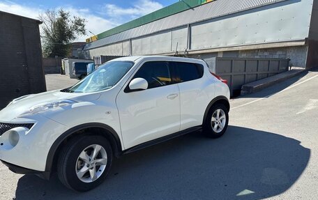 Nissan Juke II, 2013 год, 920 000 рублей, 2 фотография