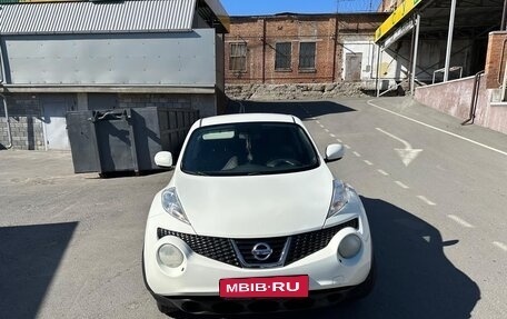 Nissan Juke II, 2013 год, 920 000 рублей, 3 фотография