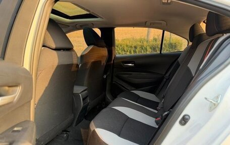 Toyota Corolla, 2022 год, 1 600 000 рублей, 10 фотография